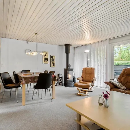 Дом отдыха Gorgeous In With Wifi